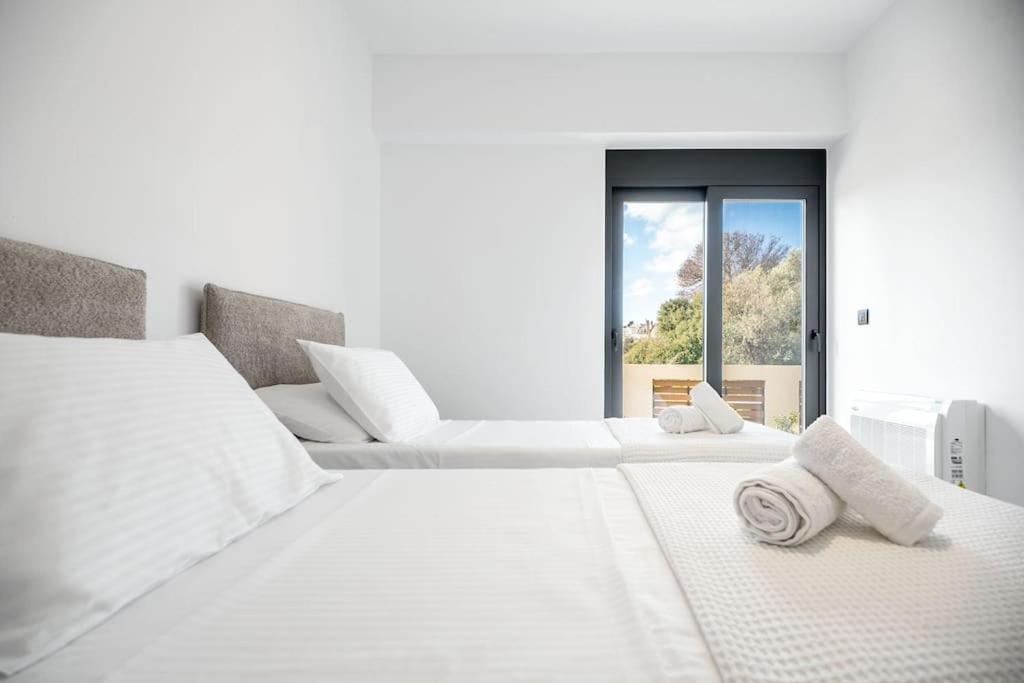 Maison Du Jardin 2-Bedroom Apartment Private Outdoor Jacuzzi Rhodes City Екстериор снимка